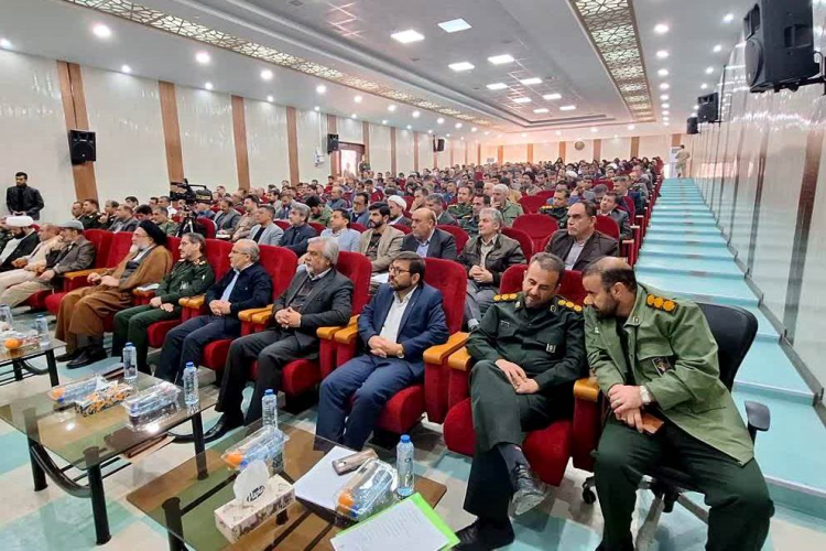 تقدیر از طرح پیشنهادی عضو هیات علمی دانشگاه یاسوج به عنوان طرح برتر در همایش نخبگان و اعضای هیات های اندیشه ورز استان کهگیلویه و بویراحمد 
